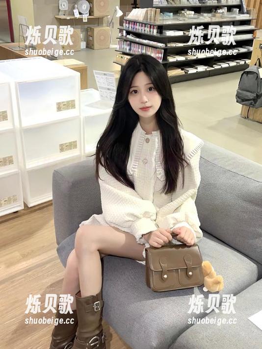 718sx带你直击瓜坛入口，那些瓜子都得跪下来听听！
