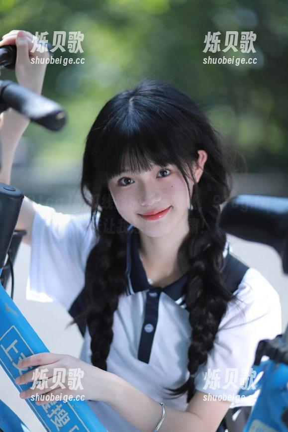吃瓜线路曲折又幽默，91cg.fu从未让我想过要严肃！