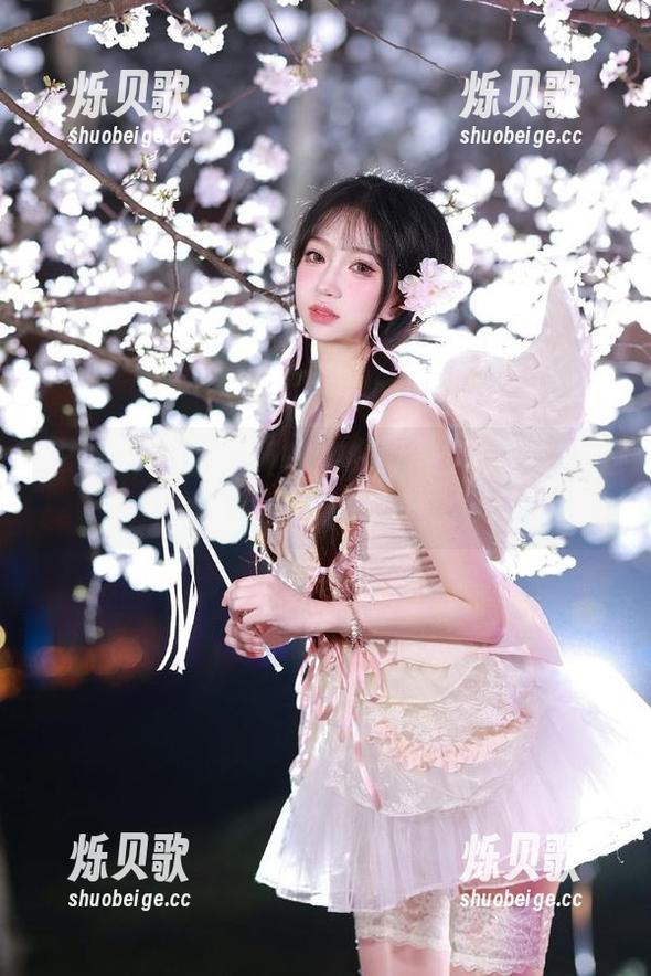 998.su 黑料真相在线等:998.su的瓜田里藏着什么惊喜或惊吓?