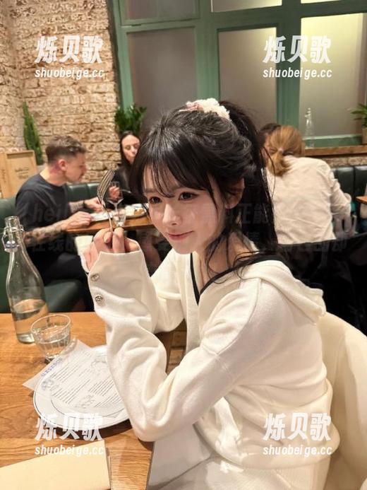 在万里长征黑料正能量heiliao在线的日子，感受别人的爱情，自己的却依旧单身！