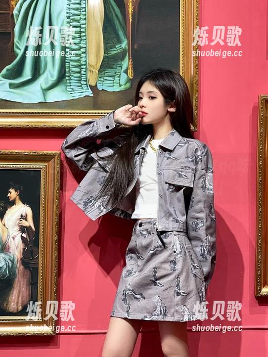 iOS的小伙伴们，不来qq吃瓜群占个位置吗？瓜都发霉了哦！