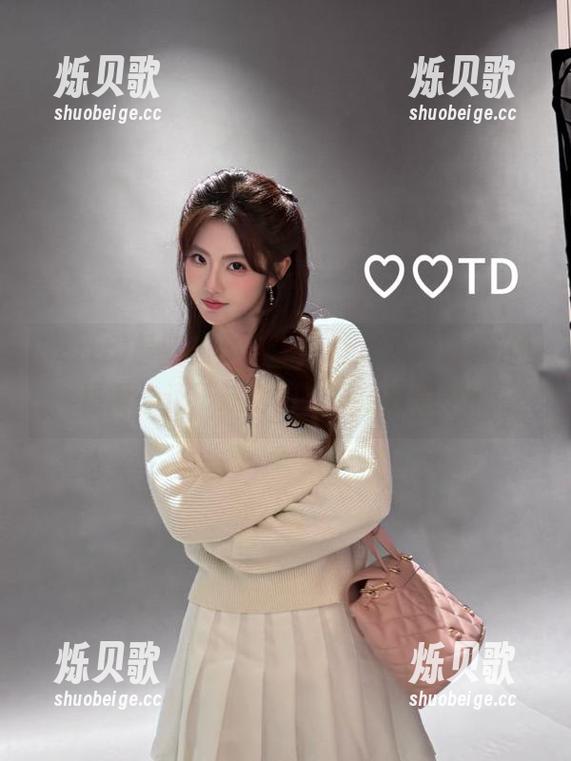 zztt 最新长文点评,zztt740.ccm的热闹永远不缺话题,真是欲罢不能