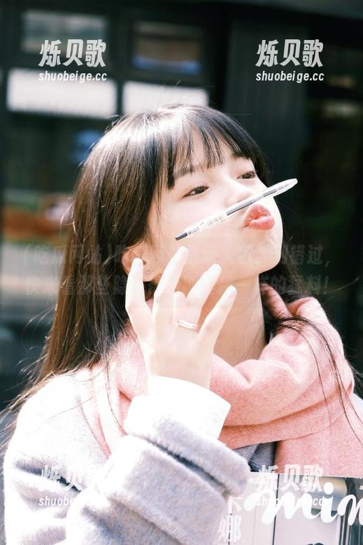 吃瓜网站 吃瓜网站最新入口,别错过,快来看那些隐藏得像狐狸精一样的猛料!