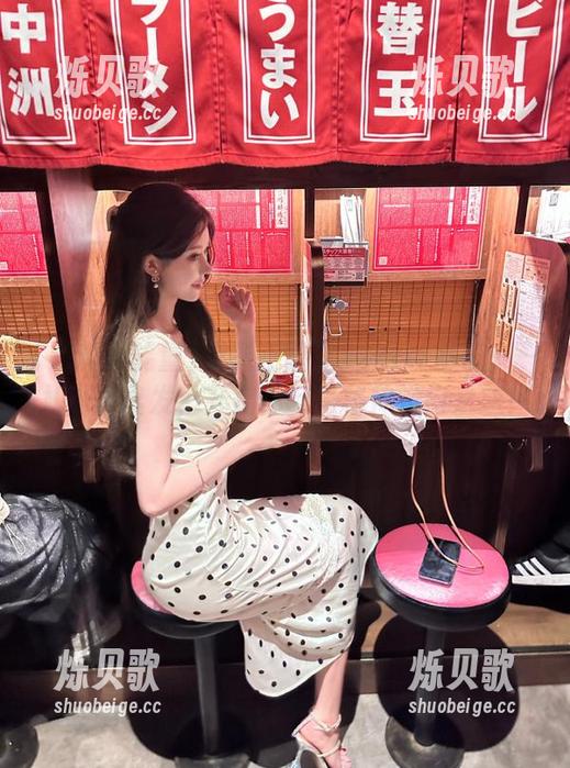 黑料正能量zzzttt发布——从这里出发，开启你的隐秘传送门之旅！