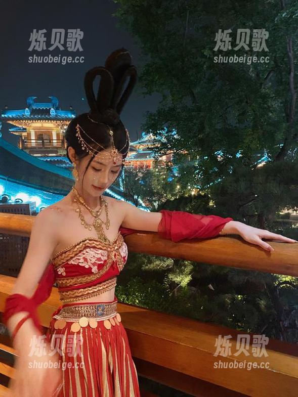 黑料社区 分享黑料社区在线的奇葩瞬间:瓜果真长得像什么?