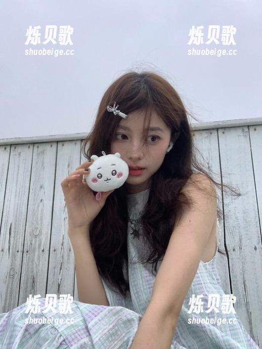 黑料网 吃瓜的快乐,黑料网直达无底洞,刚刚的瓜还没消化完呢!
