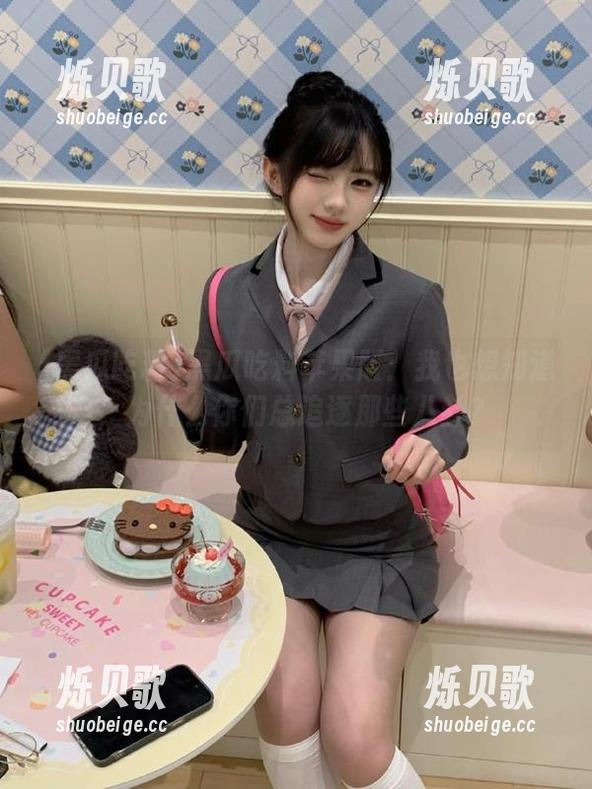 黑瓜吃料 黑瓜吃料苹果版:我也想知道,为什么你们总追逐那些八卦?