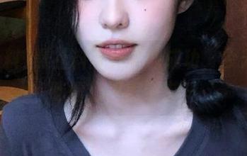黑社料首页下载成功，今天的瓜吃得心里美滋滋～